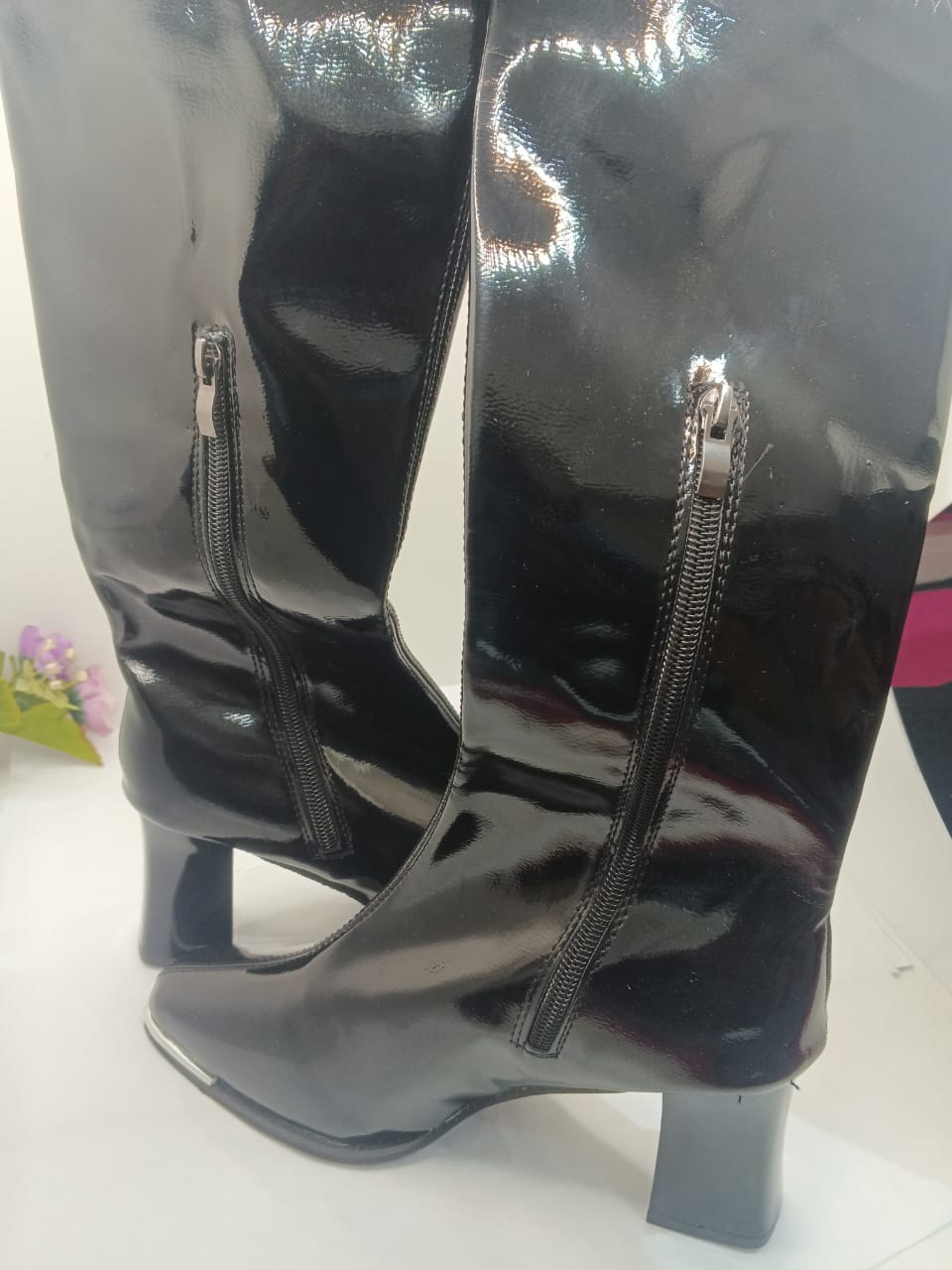 Shoe