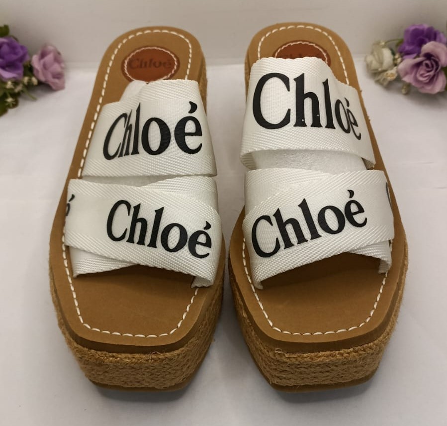 Shoe